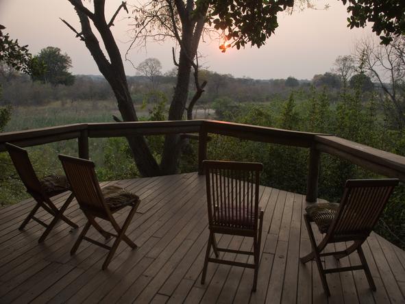 Susuwe Island Lodge - private deck